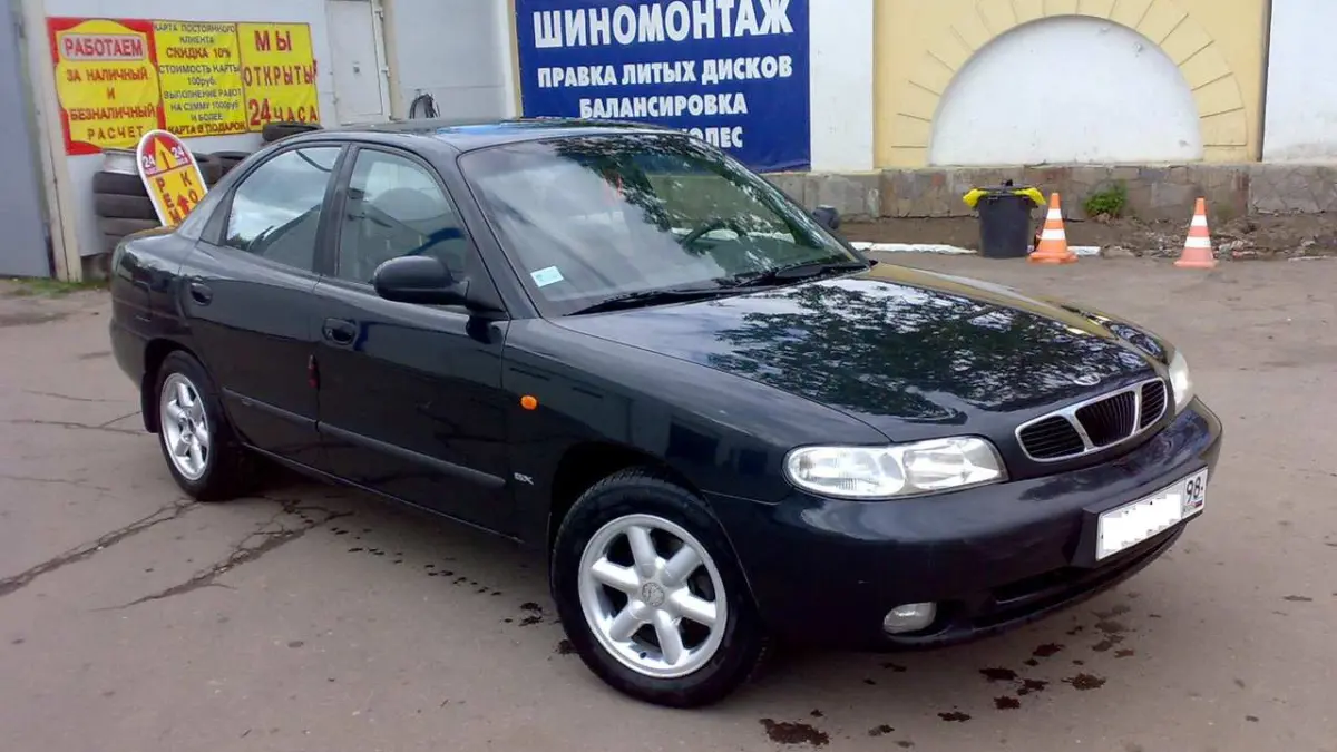 دايو نوبيرا ١٩٩٩ لون اسود