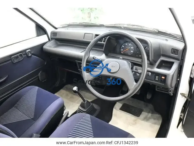 دايهاتسو - المقصورة (Interior)
