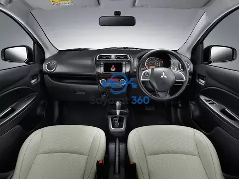 ميتسوبيشي - المقصورة (Interior)