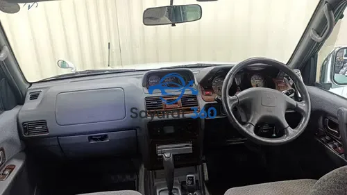 ميتسوبيشي - لوحة القيادة (Dashboard)