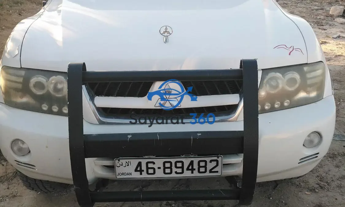 ميتسوبيشي - زاوية 3/4 أمامية (3/4 Front)