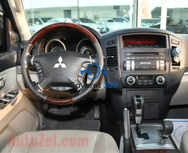 ميتسوبيشي - المقصورة (Interior)