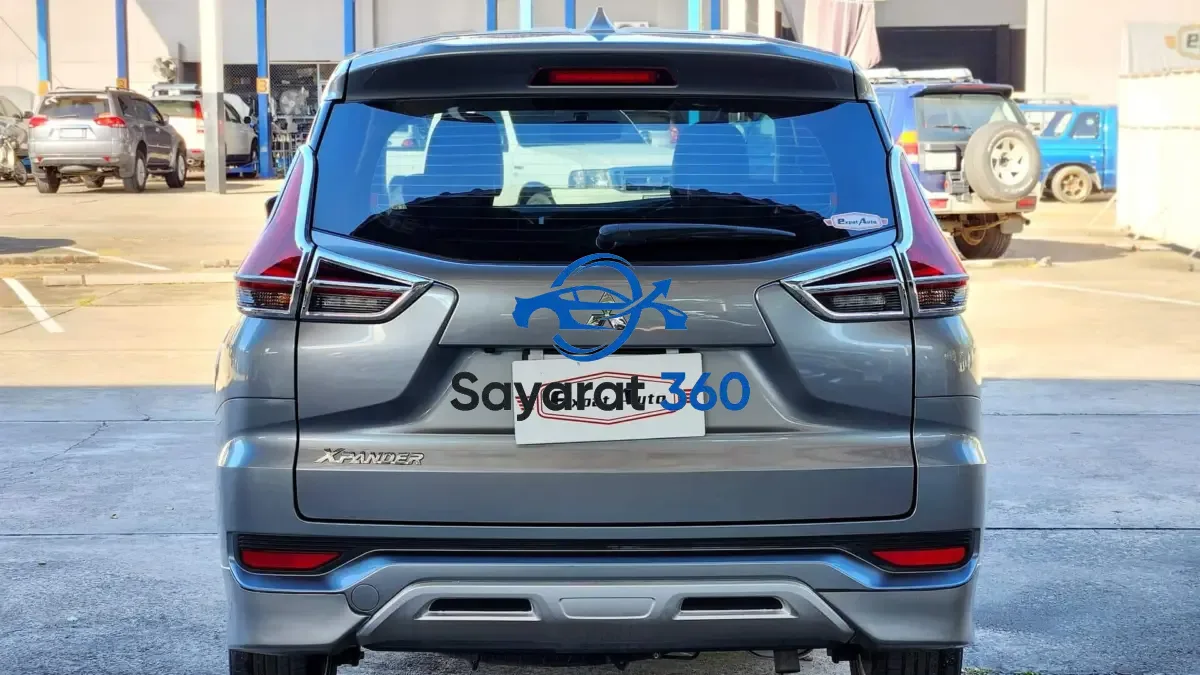 ميتسوبيشي - خلفية (Rear View)