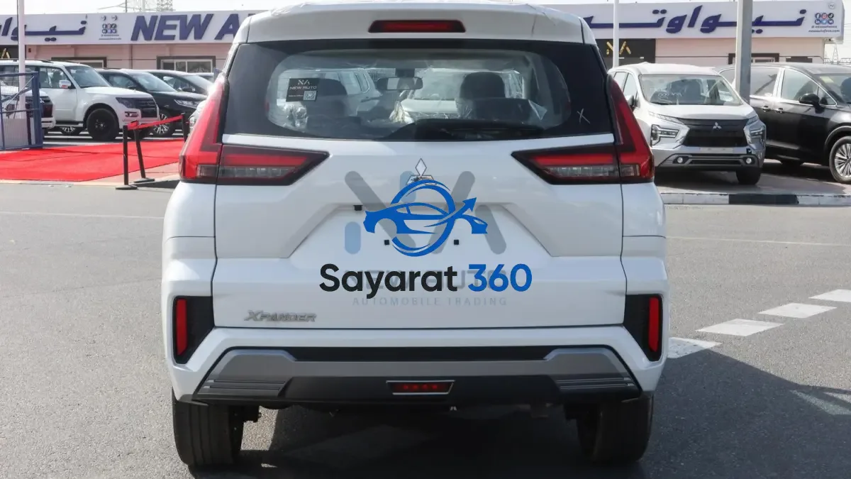 ميتسوبيشي - خلفية (Rear View)