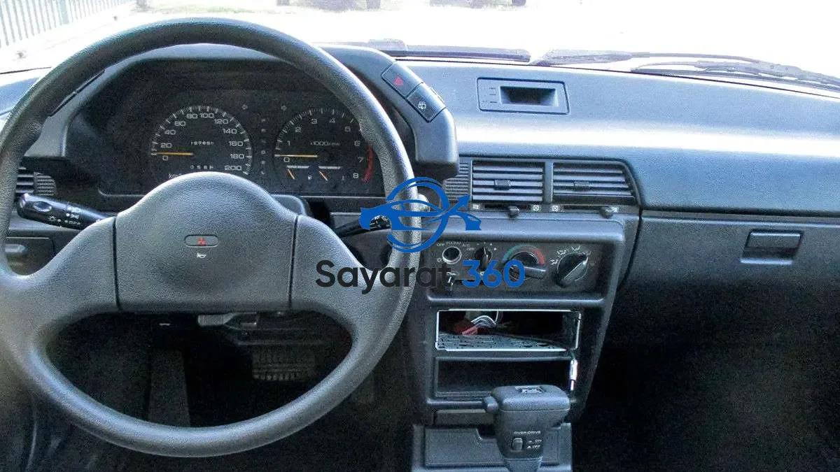 ميتسوبيشي - لوحة القيادة (Dashboard)