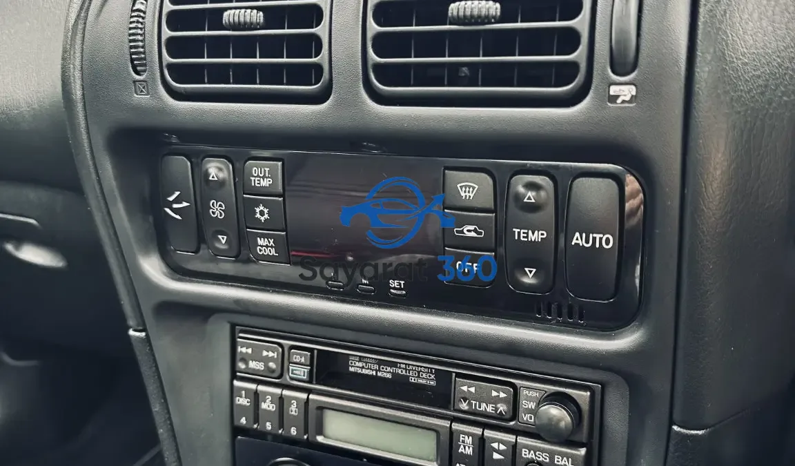 ميتسوبيشي - لوحة القيادة (Dashboard)