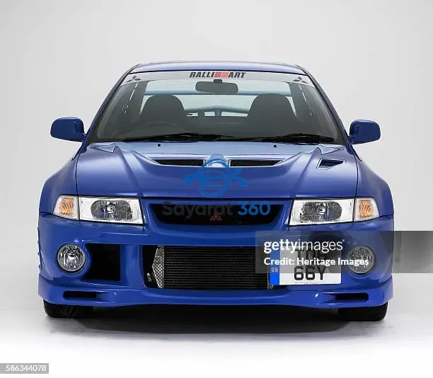 ميتسوبيشي - واجهة أمامية (Front View)