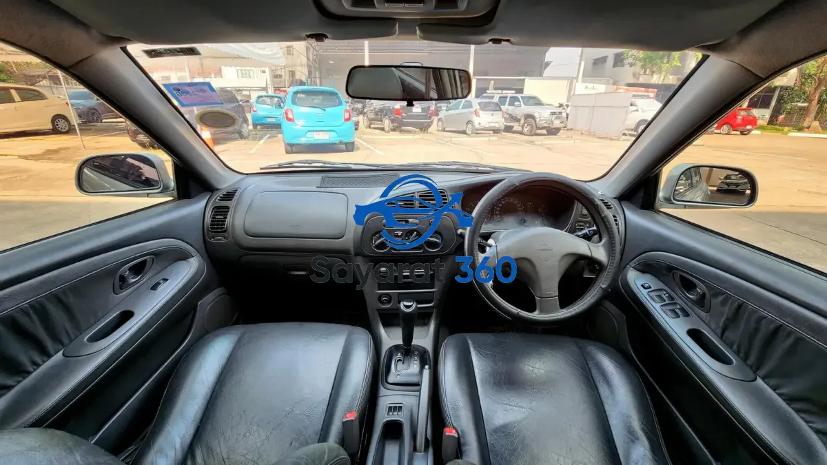 ميتسوبيشي - المقصورة (Interior)