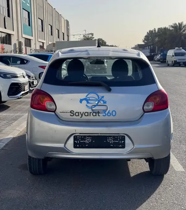 ميتسوبيشي - خلفية (Rear View)