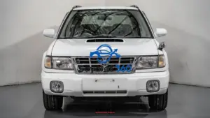 سوبارو فورستر 1999