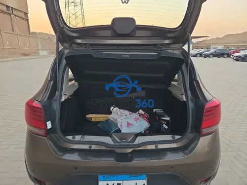 رينو - صندوق الأمتعة (Trunk)